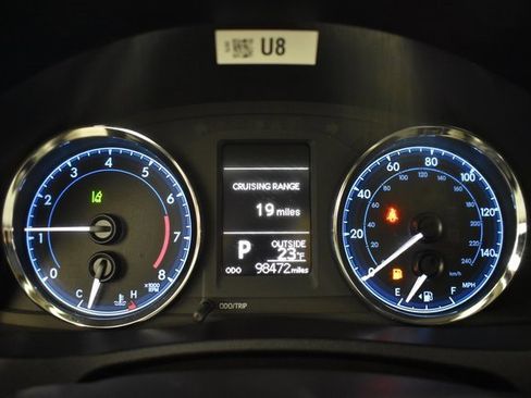 Used 2018 Toyota Corolla L image 24