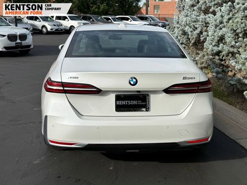 Used 2025 BMW 530i xDrive image 7