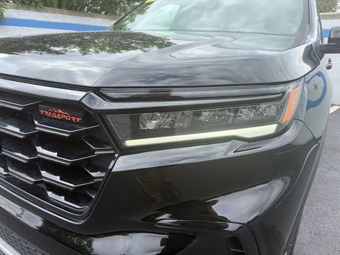 Certified 2024 Honda Pilot TrailSport image 9