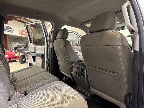 Used 2019 Ford F350 XLT w/ XLT Premium Package AWD/4WD image 40
