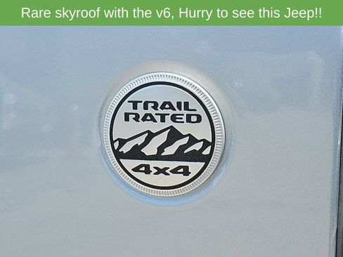 Used 2024 Jeep Wrangler Unlimited Sahara AWD/4WD image 44