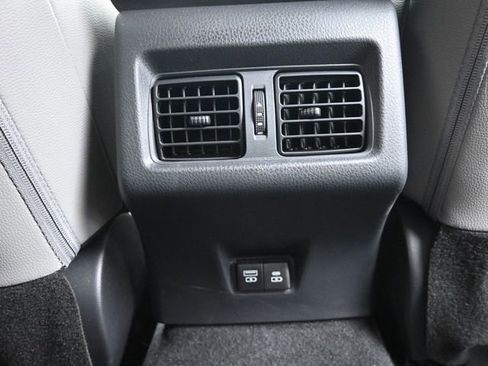 Used 2025 Toyota Camry SE w/ Convenience Package image 35