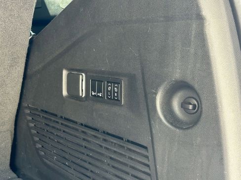 Used 2022 GMC Yukon Denali image 54