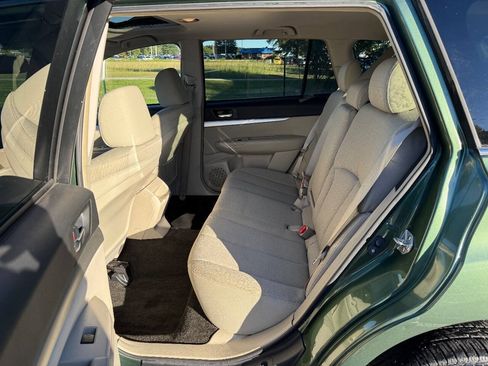 Used 2012 Subaru Outback 2.5i Premium AWD/4WD image 14
