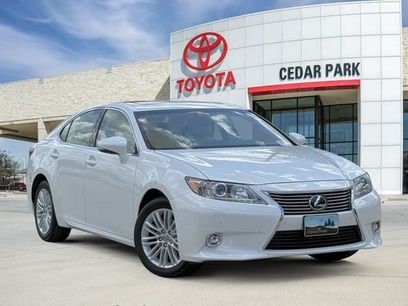Used 2014 Lexus ES 350 w/ Luxury Package