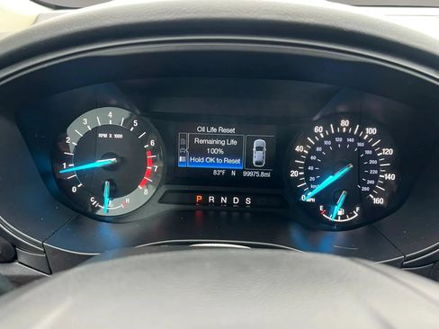 Used 2018 Ford Fusion SE FWD image 14