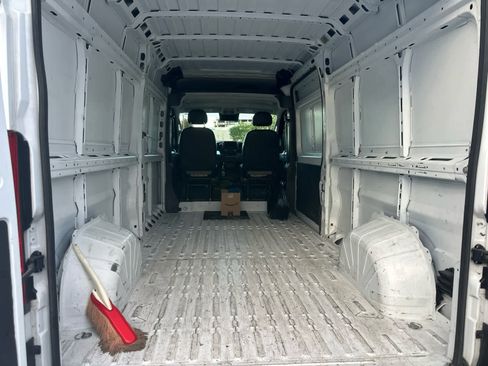 Used 2023 RAM ProMaster 2500 image 4