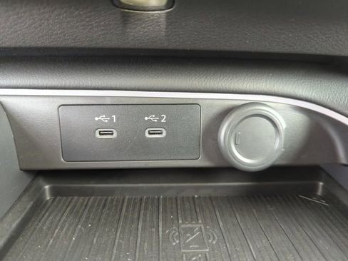 New 2026 Nissan Sentra SR w/ Floor Mat Package FWD image 33