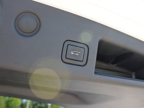 Certified 2024 Chevrolet Equinox LT FWD image 31