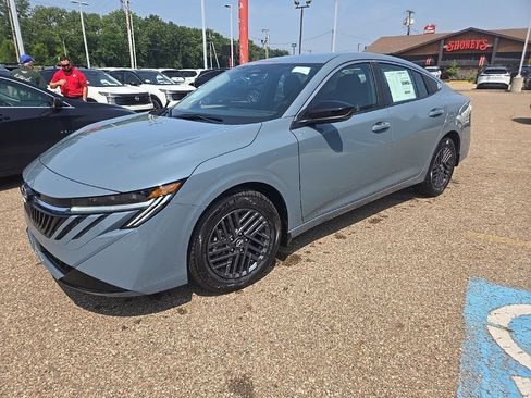 New 2026 Nissan Sentra SV w/ SV Convenience Package FWD image 3