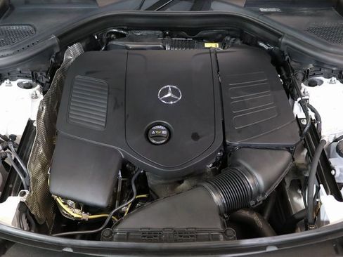 Certified 2025 Mercedes-Benz GLC 300 4MATIC image 28