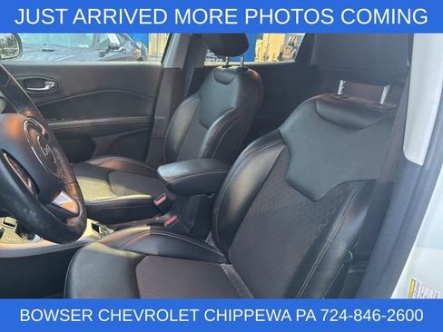 Used 2019 Jeep Compass Latitude w/ Cold Weather Group image 3