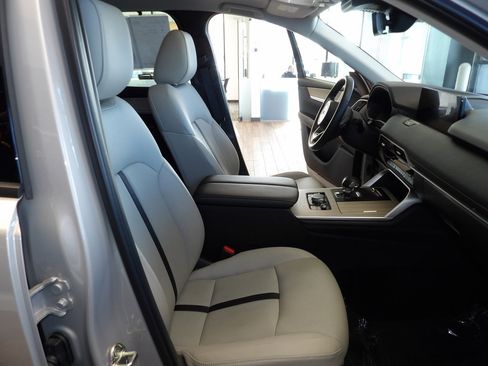 Certified 2025 MAZDA CX-90 3.3 Turbo w/ Preferred Package image 14