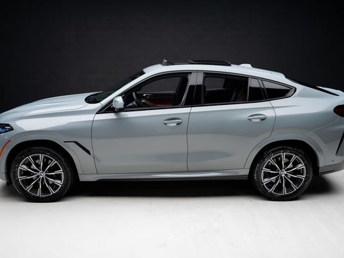 Used 2025 BMW X6 xDrive40i AWD/4WD image 16