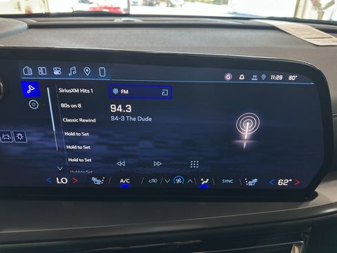 New 2026 Chevrolet Traverse LT w/ Sun and Wheel Package image 18