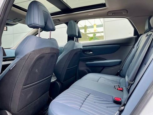 New 2024 Nissan Ariya AWD image 22