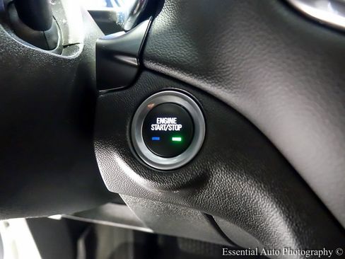 Used 2022 Chevrolet Equinox LT image 20