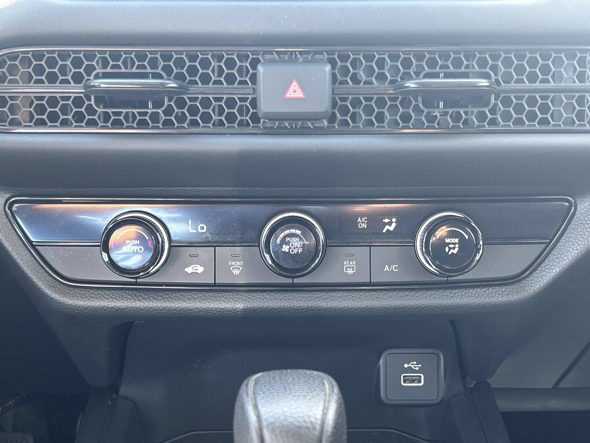 Certified 2025 Honda HR-V LX image 16