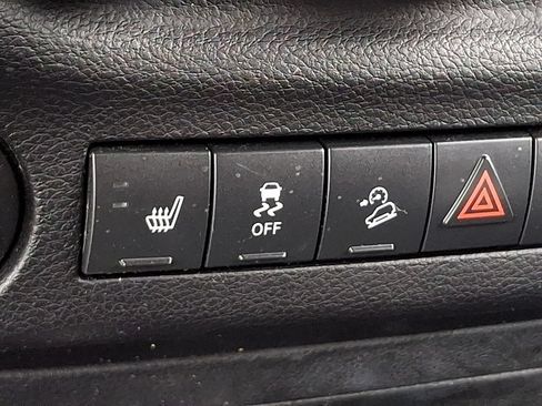Used 2013 Jeep Wrangler Unlimited Sahara w/ Connectivity Group AWD/4WD image 21