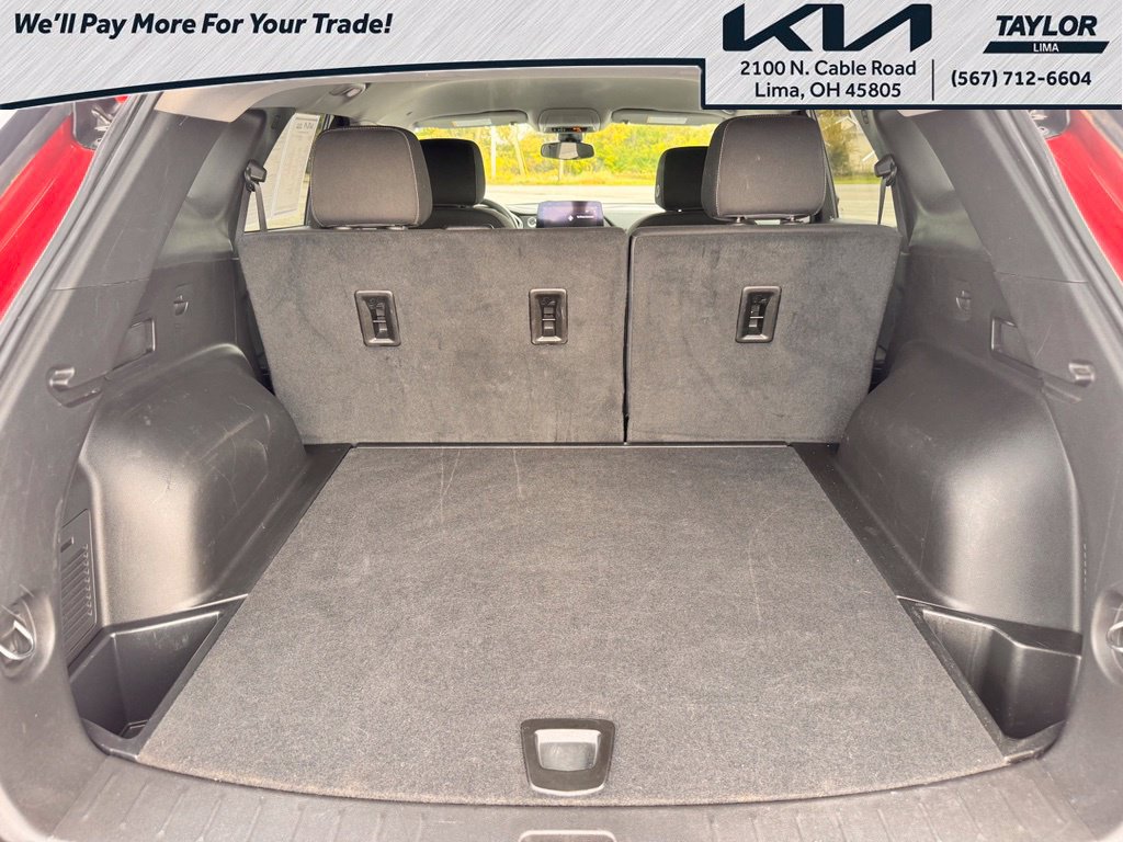 Used 2025 Chevrolet Blazer LT FWD image 18