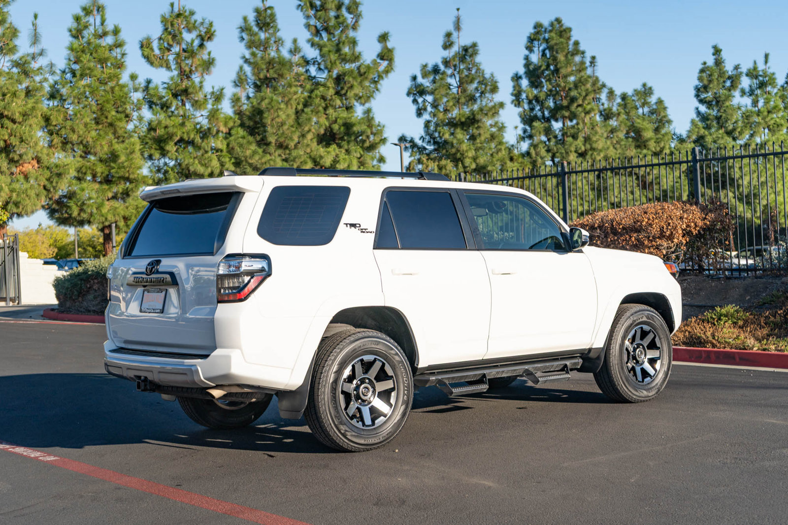 Certified 2024 Toyota 4Runner TRD Off-Road Premium w/ Off Road Premium Plus Package AWD/4WD image 9