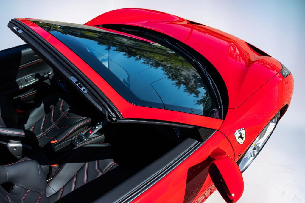 Certified 2019 Ferrari 488 Spider RWD image 19