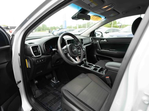 Used 2021 Kia Sportage LX w/ LX Fwd Popular Package image 8