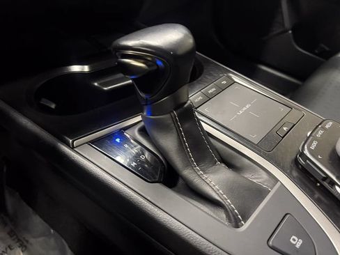 Used 2019 Lexus UX 200 w/ Accessory Package 2 FWD image 21