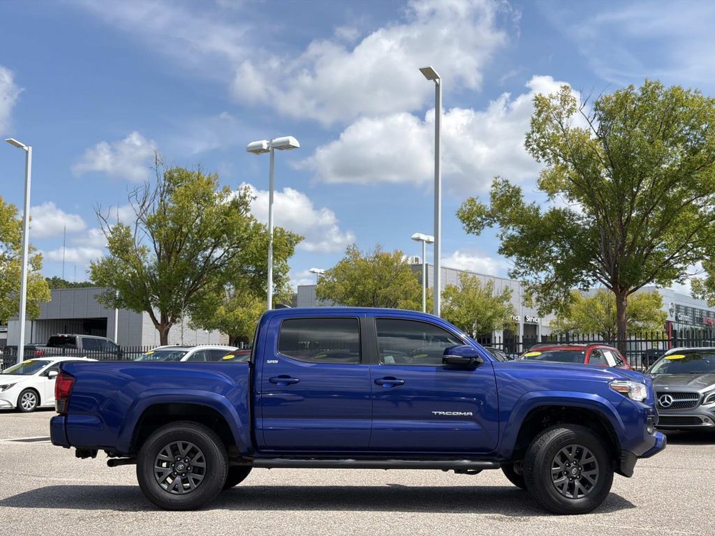 Used 2023 Toyota Tacoma SR5 AWD/4WD image 3