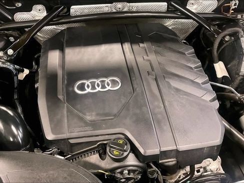 Used 2022 Audi Q5 2.0T Premium w/ Convenience Package AWD/4WD image 31