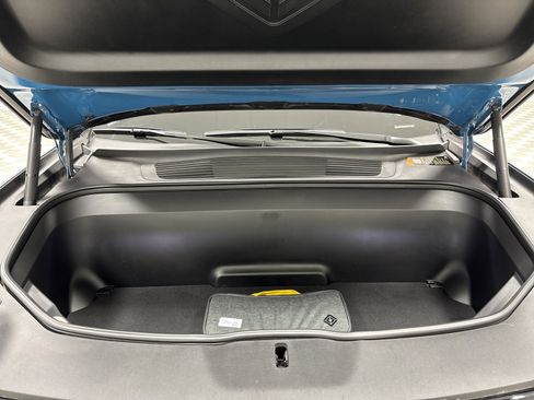 Used 2023 Rivian R1S Adventure AWD/4WD image 14