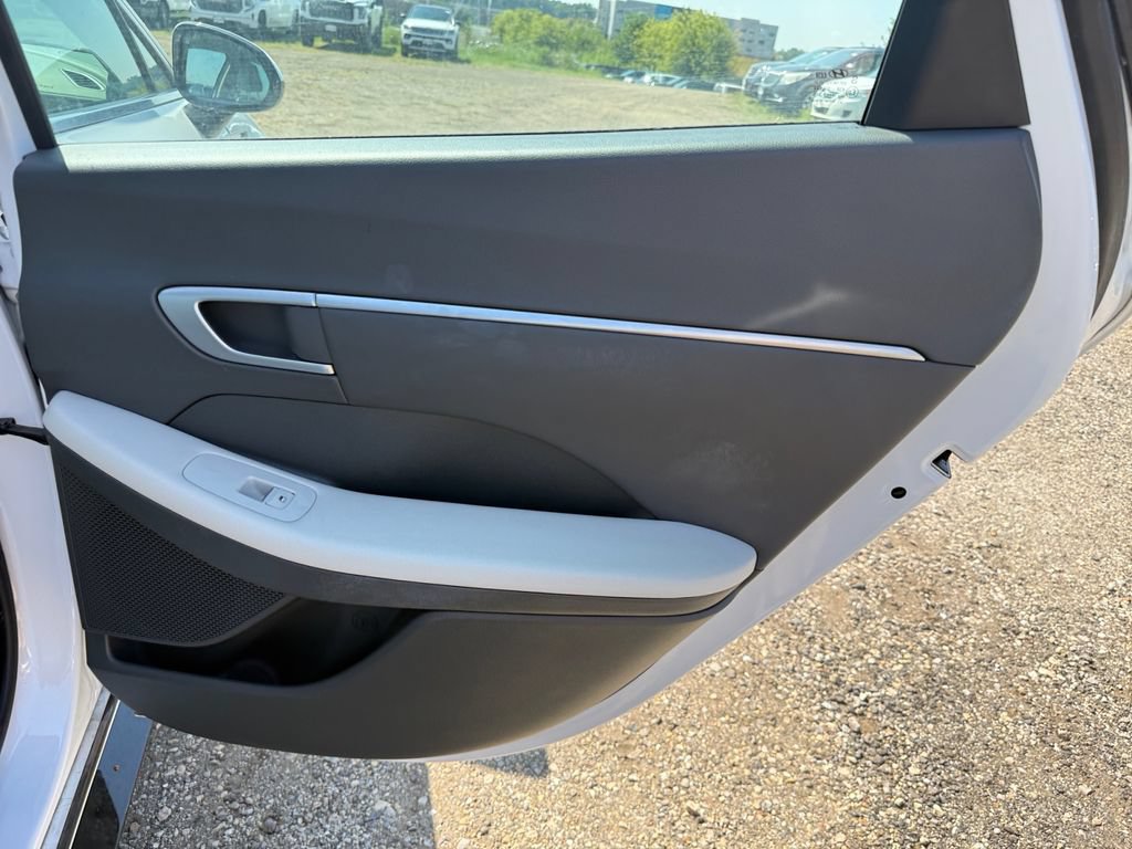 Used 2025 Hyundai Sonata SEL FWD image 38