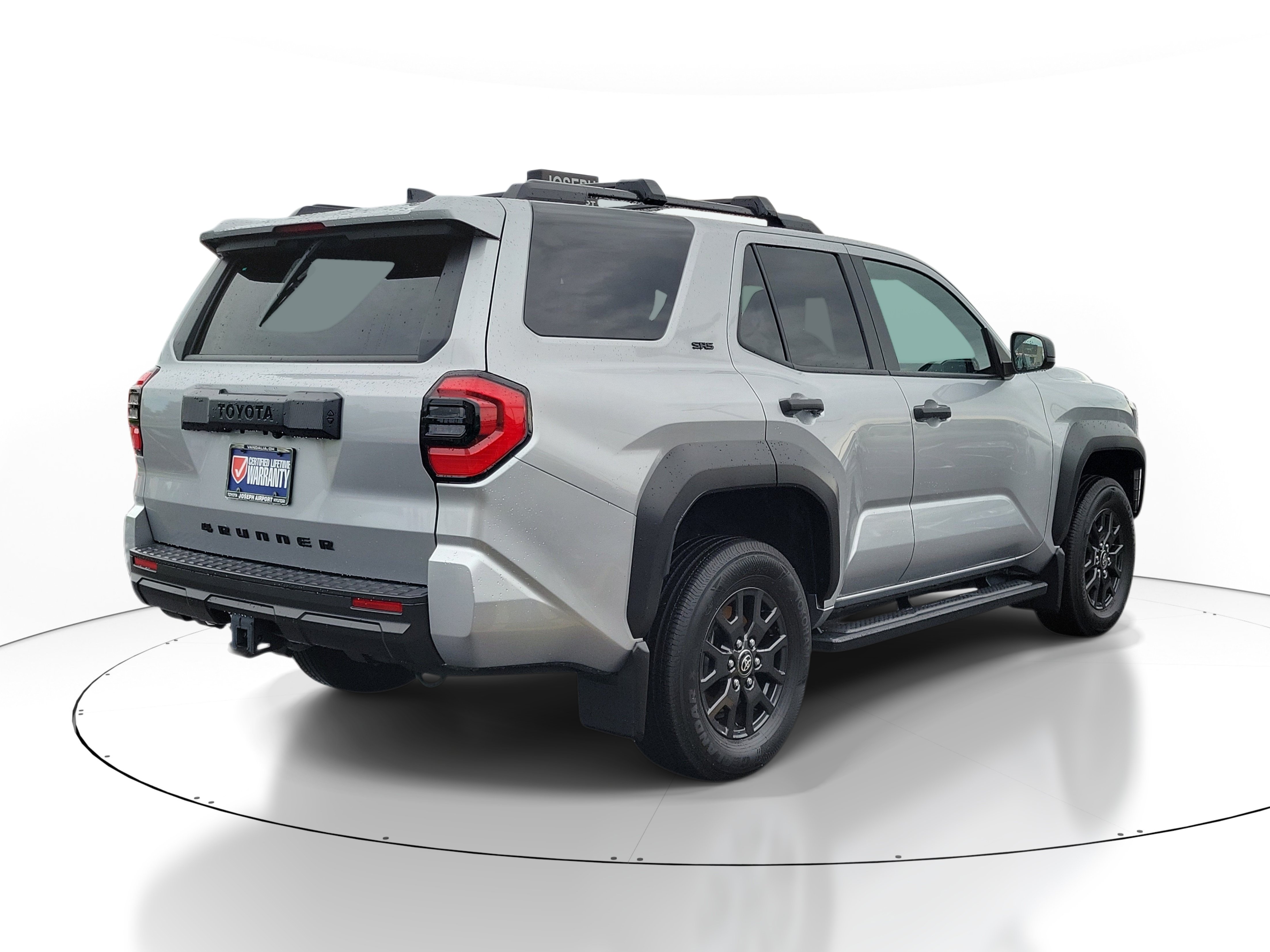 Used 2025 Toyota 4Runner SR5 AWD/4WD image 4