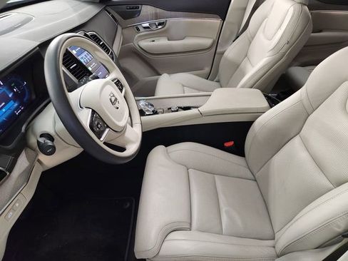 Used 2025 Volvo XC90 T8 Ultra w/ Protection Package Premier image 13