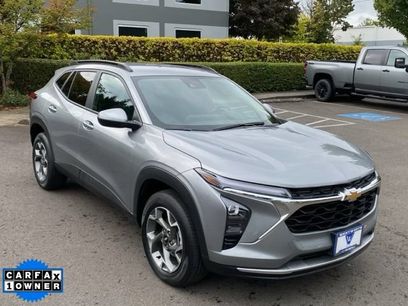 Used 2025 Chevrolet Trax LT w/ LT Convenience Package