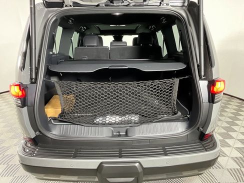 Used 2025 Lexus GX 550 image 26