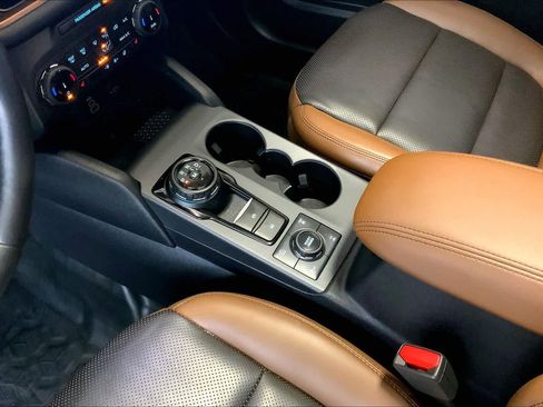 Used 2023 Ford Bronco Sport Badlands w/ Premium Package image 16