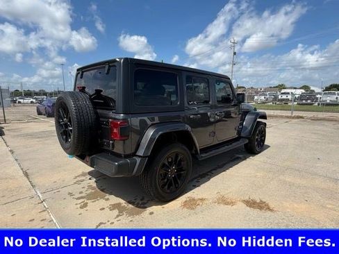 Used 2022 Jeep Wrangler Unlimited Sahara w/ Cold Weather Group AWD/4WD image 3