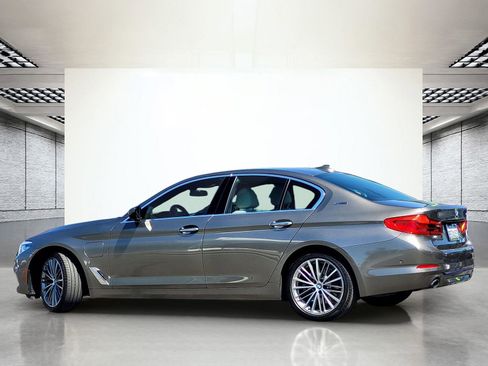 Used 2018 BMW 530e RWD image 9