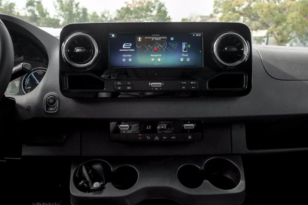 New 2025 Mercedes-Benz eSprinter 170 Cargo image 19