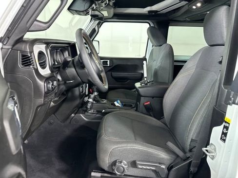Used 2024 Jeep Wrangler Sport S image 11