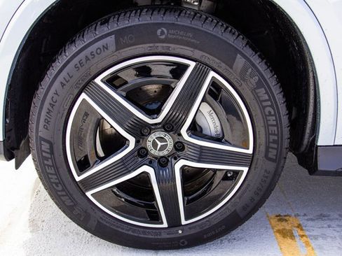 Certified 2026 Mercedes-Benz GLC 300 GLC 300 image 9