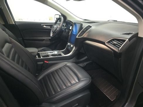 Used 2024 Ford Edge SEL w/ Convenience Package AWD/4WD image 4