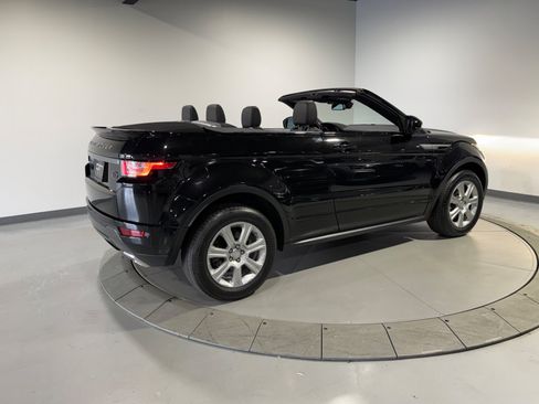 Used 2019 Land Rover Range Rover Evoque SE Dynamic AWD/4WD image 13