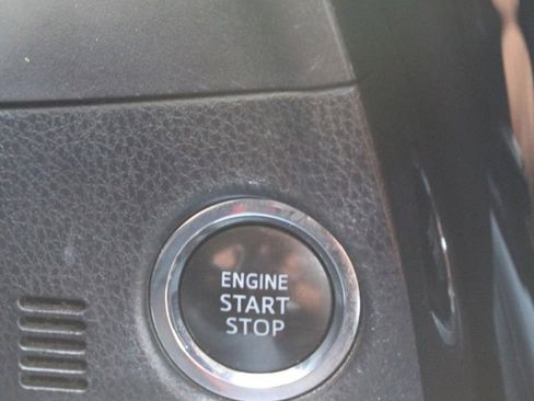 Used 2018 Toyota Corolla XLE w/ Carpet Mat Package (TMS) image 26