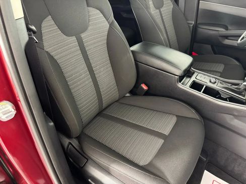 Used 2023 Kia Sorento LX FWD image 30