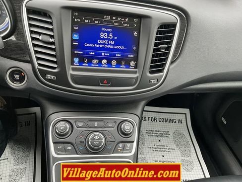 Used 2015 Chrysler 200 C w/ Navigation & Sound Group I image 13