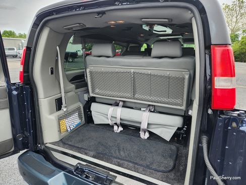 Used 2024 Chevrolet Express 2500 w/ Driver Convenience Package RWD image 19