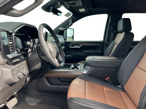 New 2026 Chevrolet Silverado 3500 High Country w/ High Country Premium Package AWD/4WD image 10