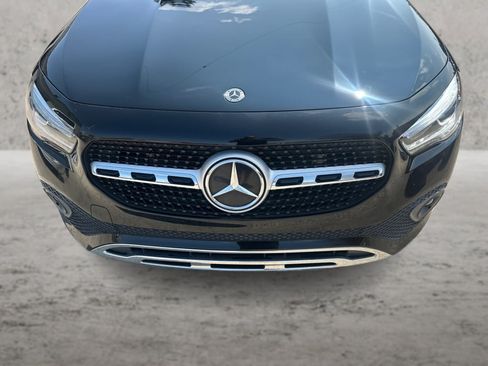 Used 2022 Mercedes-Benz GLA 250 4MATIC w/ Premium Package Lite image 13
